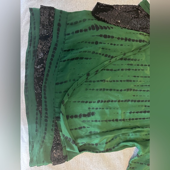 Beautiful Green blouse size S - Picture 5 of 5